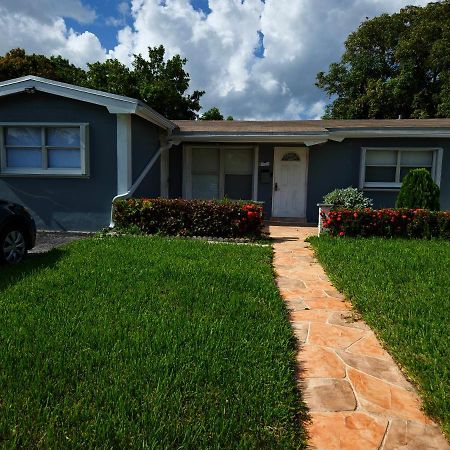 The Vacay Inn Lauderdale Lakes Dış mekan fotoğraf